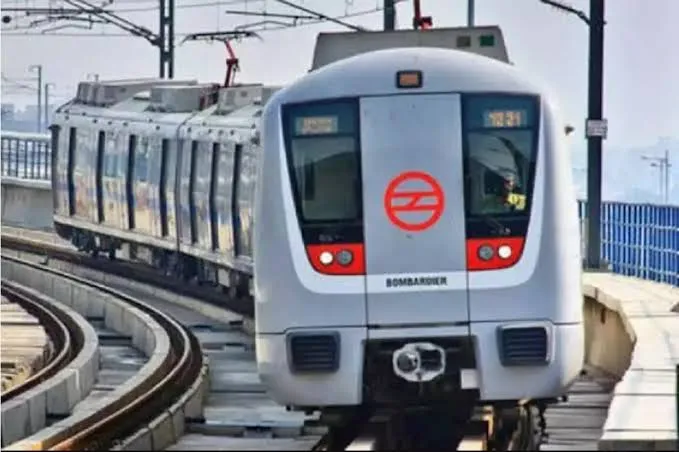 Delhi Metro: आम बजट में मेट्रो को मिला ये तोहफा…