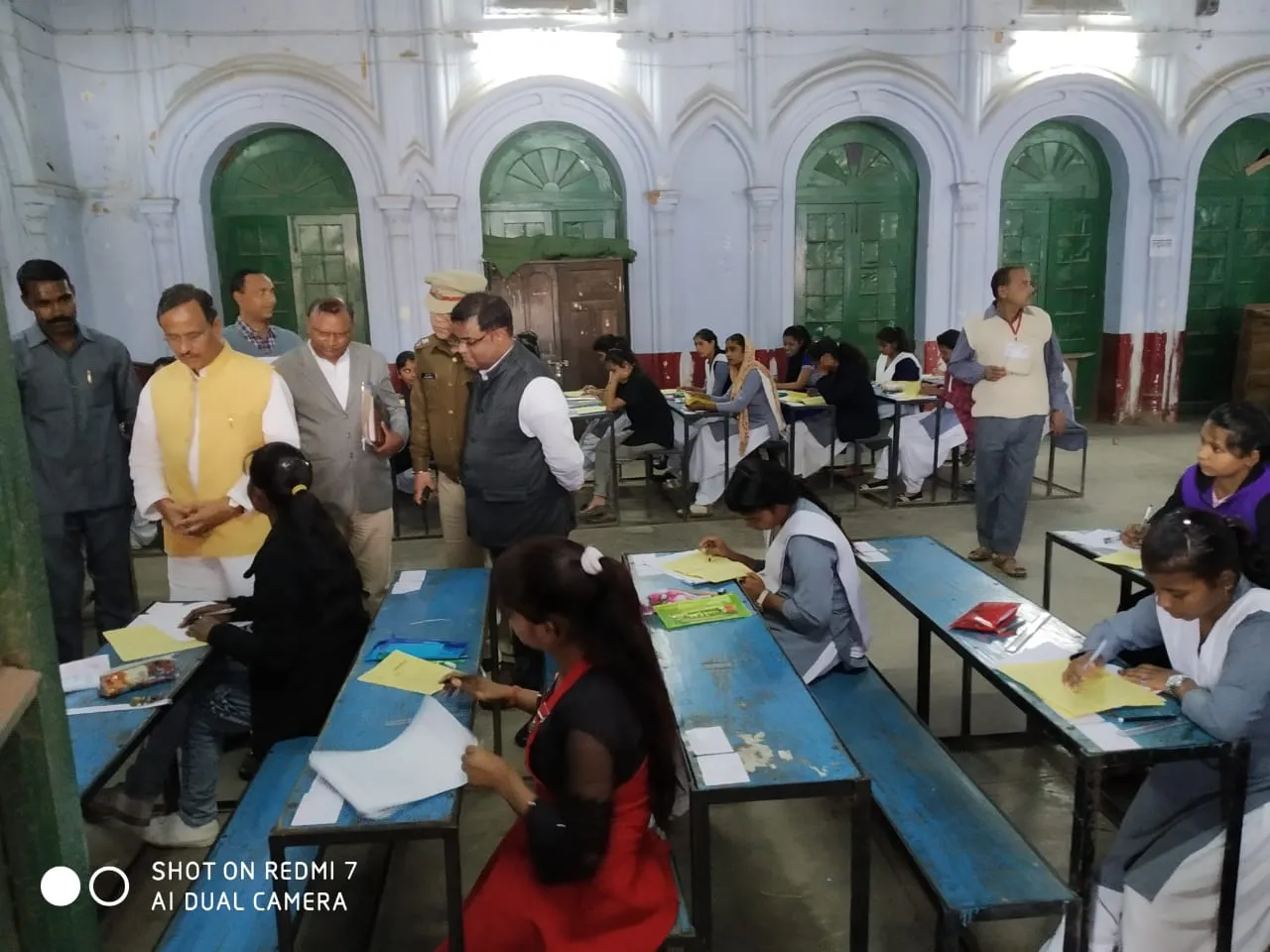 उपमुख्यमंत्री  दिनेश शर्मा जी ने किया इंटरमीडिएट परीक्षा केंद्रों का औचक निरीक्षण