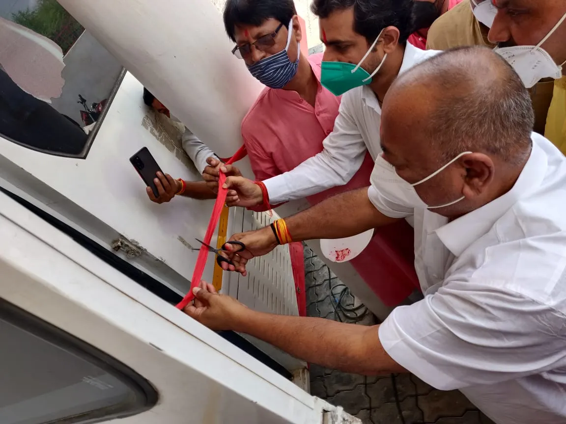 भाजपा महोबा कार्यालय मे स्वैच्छिक रक्तदान शिविर का हुआ आयोजन