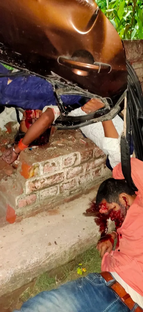 कृषि अधिकारी ने छापेमारी कर संदिग्ध खादों का लिया नमूना खाद व्यापारियों में मची हड़कंप &nbsp;