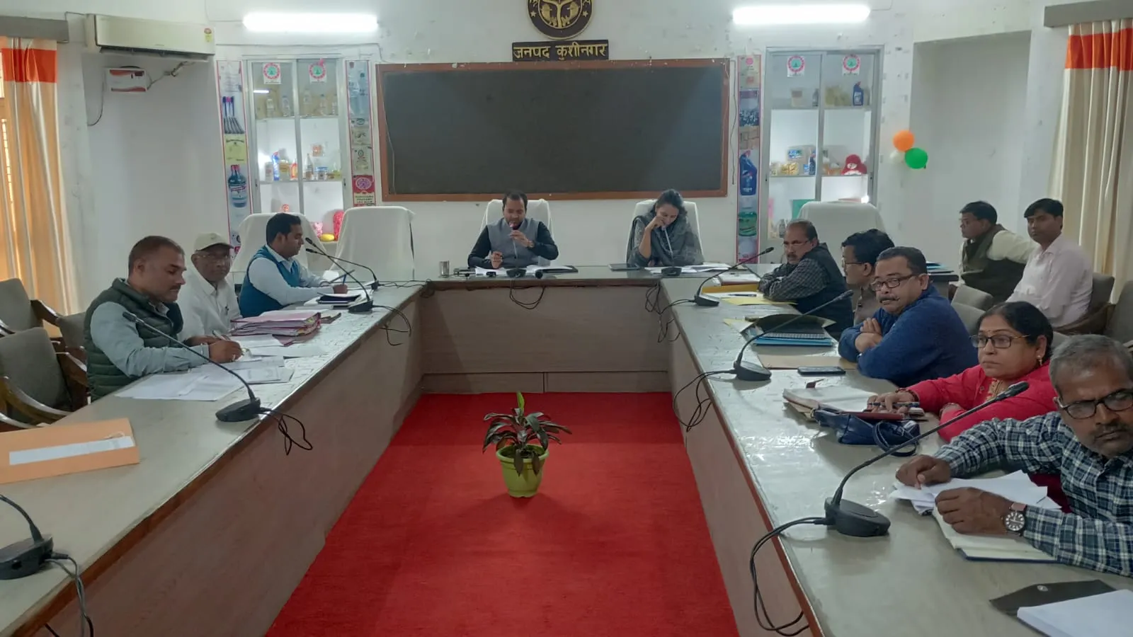 कस्तूरबा गांधी विद्यालय निर्माण के ठेकेदार को डीएम ने किया ब्लैक लिस्टेड