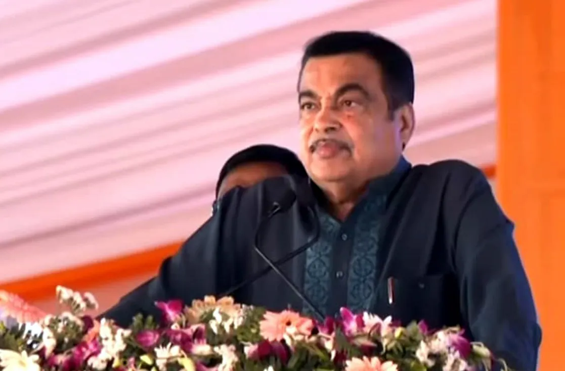 राजा ऐसा हो जो करे मां,बहन और सज्जन की रक्षा: गडकरी 