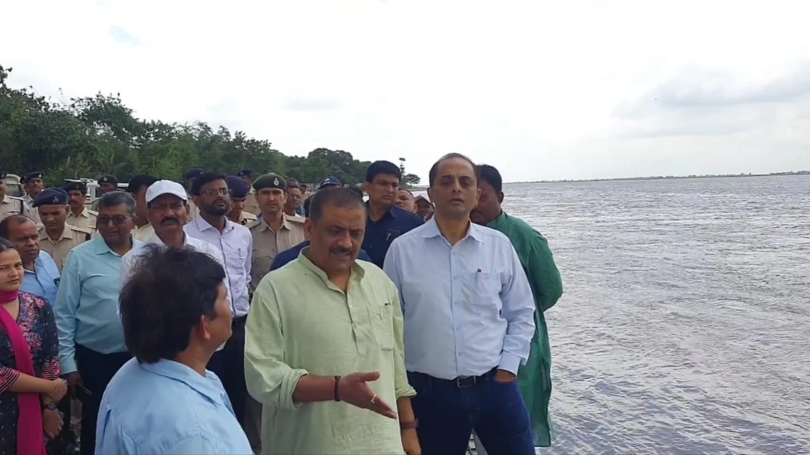 Bihar : सिंचाई मंत्री ने कटावरोधी कार्यस्थलों का निरीक्षण किया