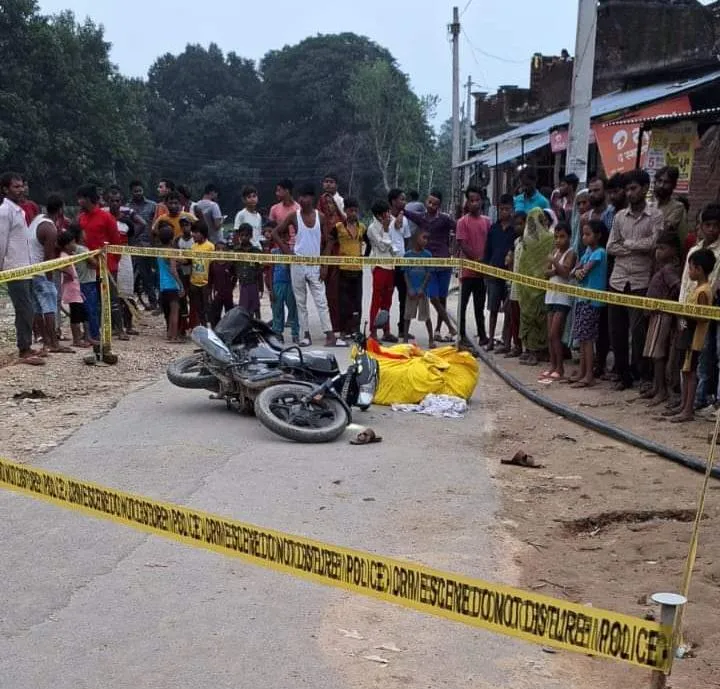 मिल्कीपुर: पॉलिथीन में बंधा युवक का शव व बाइक छोड़ भागे हत्यारे पुलिस जांच में जुटी 