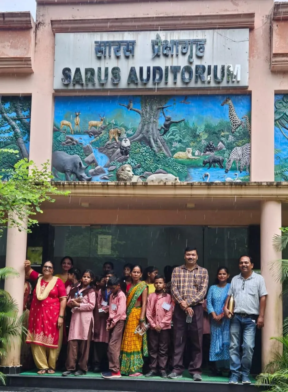 सर्व शिक्षा अभियान के समेकित शिक्षा अंतर्गत दिव्यांग बच्चों ने किया प्राणी उद्यान का भ्रमण