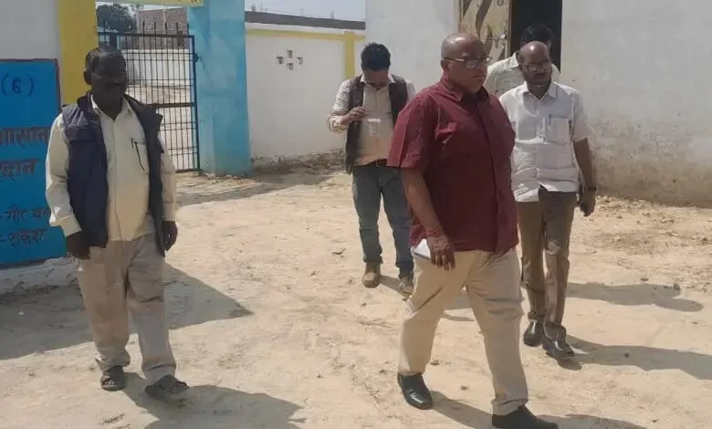 उप निदेशक पंचायत ने बस्ती के 14 एडीओ पंचायत को भेजा नोटिस