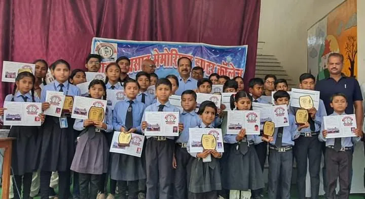 अच्छी शिक्षा एवं अनुशासित रहकर आगे बढ़ेः राम लखन कुशवाहा