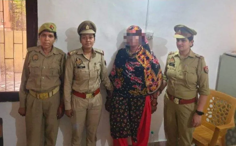 गुजैनी पुलिस ने पांच किलो चरस सहित महिला को पकड़ा 