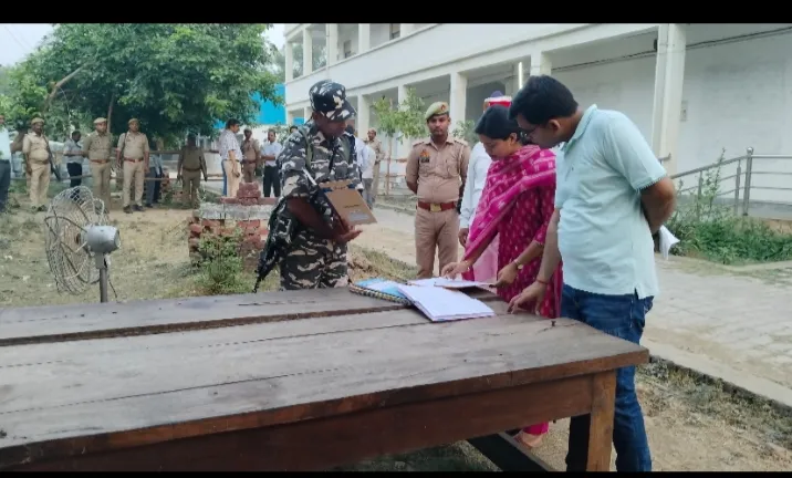 डीईओ ने मतगणना स्थल की व्यवस्थाओं का किया निरीक्षण