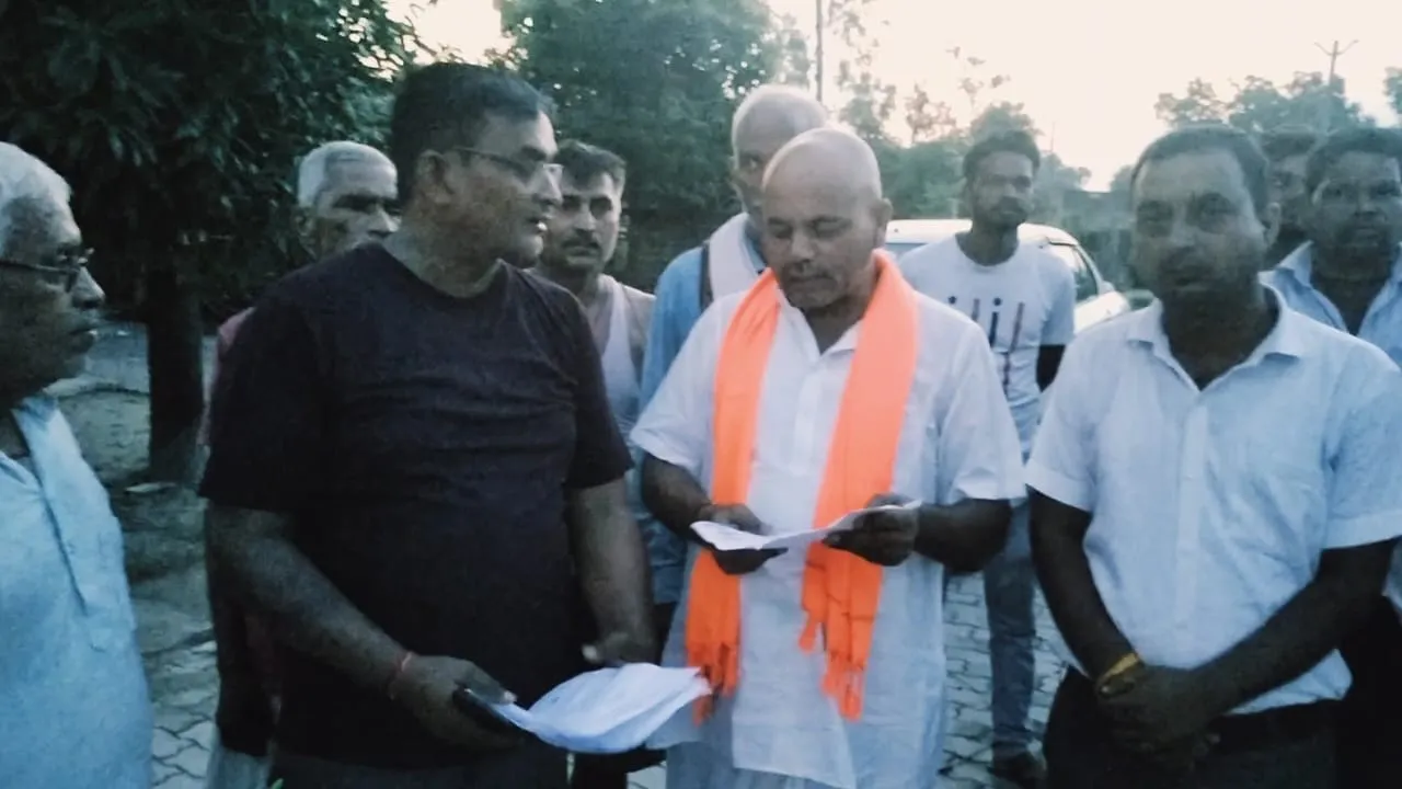 भ्रष्ट व लापरवाह अधिकारी कर्मचारी धूमिल करते हैं सरकार की छवि -चन्द्रमणि पाण्डेय