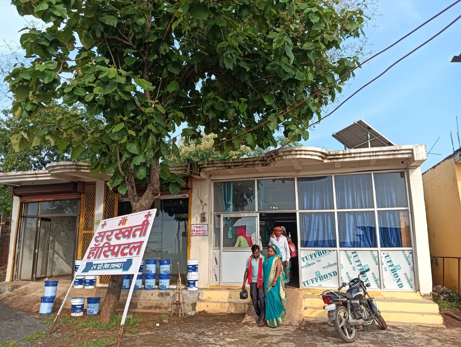 धड़ल्ले से चला रहे अवैध क्लीनिक व अस्पताल झोलाछाप डाक्टरों पर नही हो रही कार्रवाई