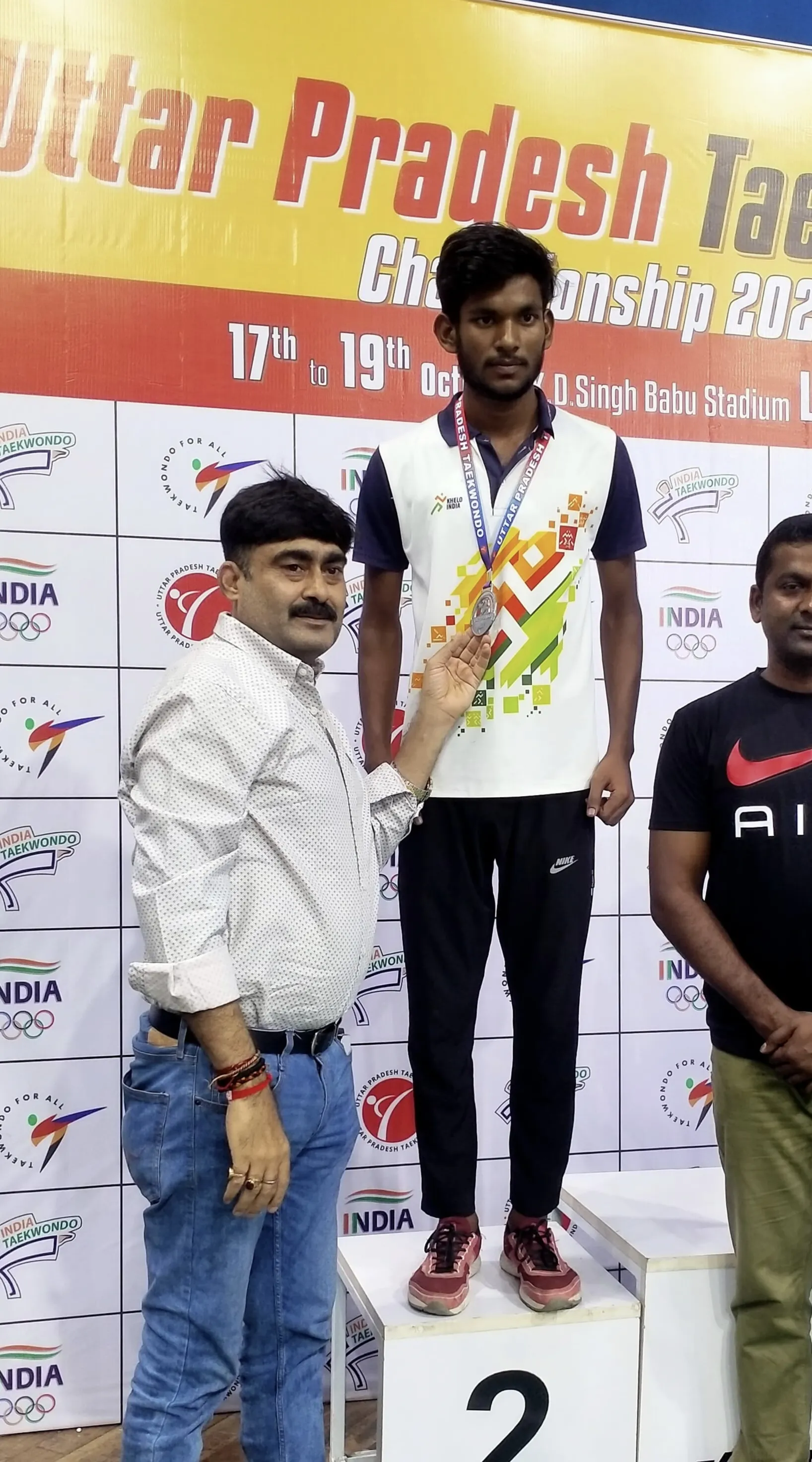 हरदोई के अनुज ने स्टेट ताइक्वांडो प्रतियोगिता में जीता सिल्वर