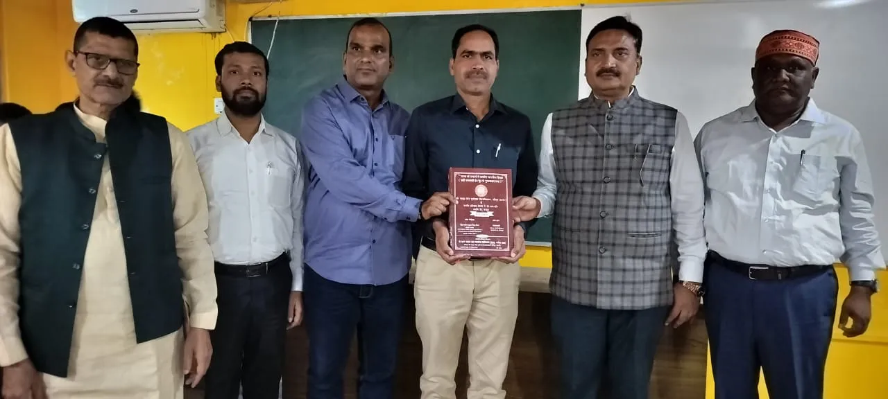 तिलकधारी को प्राचीन इतिहास में मिली पीएचडी की उपाधि, शुभचिंतकों में हर्ष