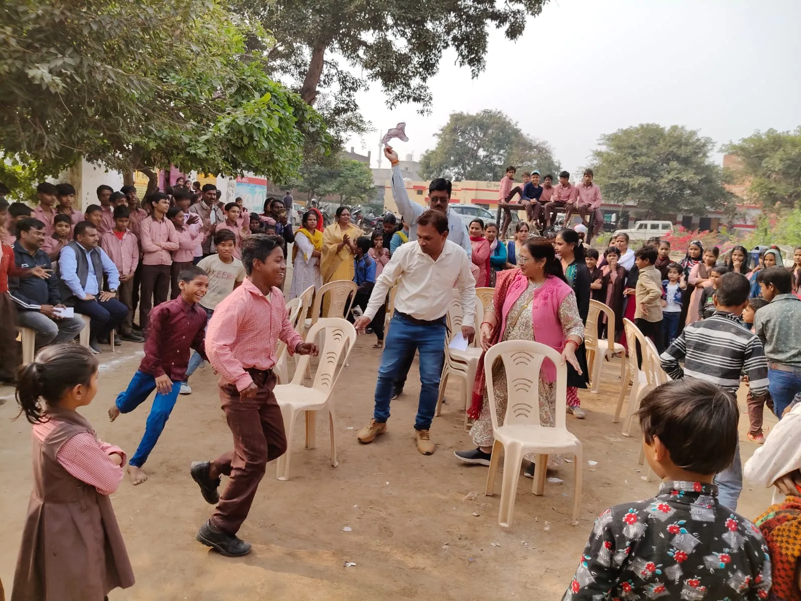 दिव्यांग बच्चों ने खेलकूद प्रतियोगिता में दिखाया अपना दम