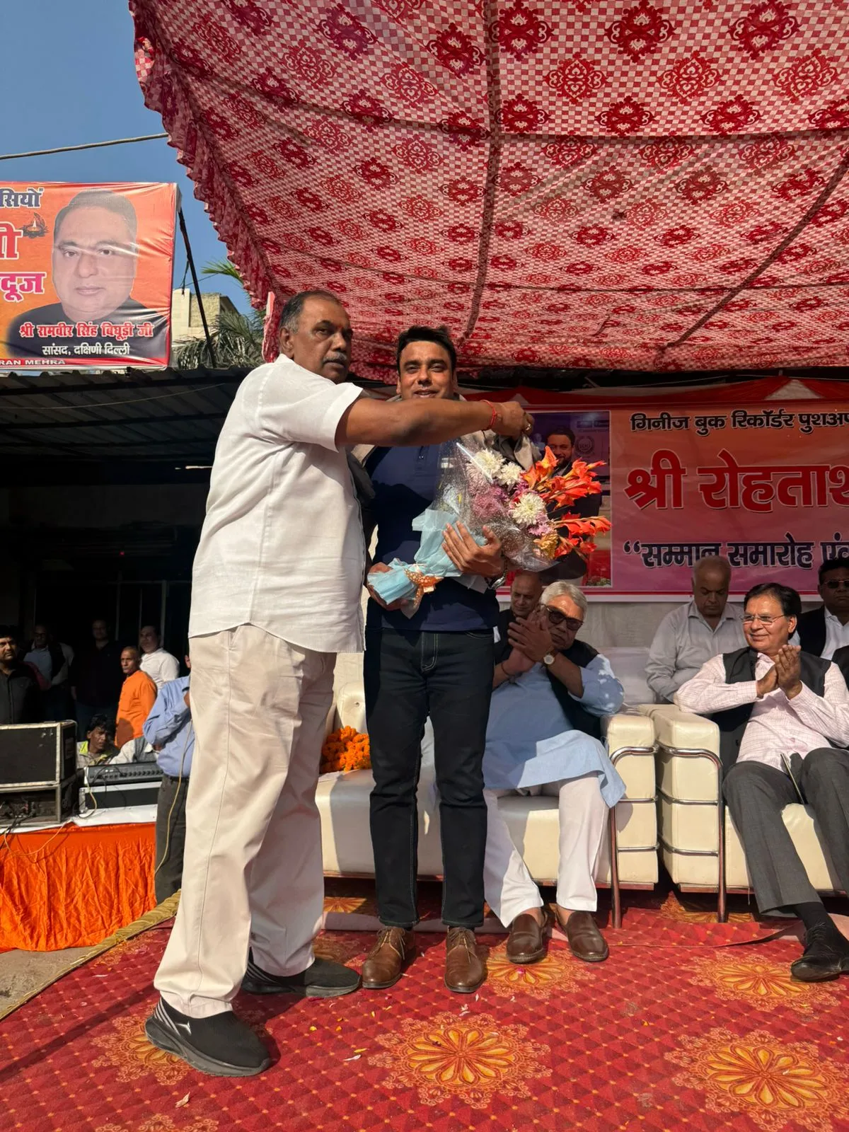 पुशअप मैन रोहतास चौधरी के सम्मान में खानपुर में स्वागत समारोह