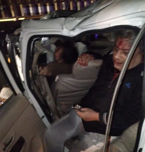 ट्रक और कार की भिड़ंत में डॉक्टर सहित कार सवार तीन गंभीर