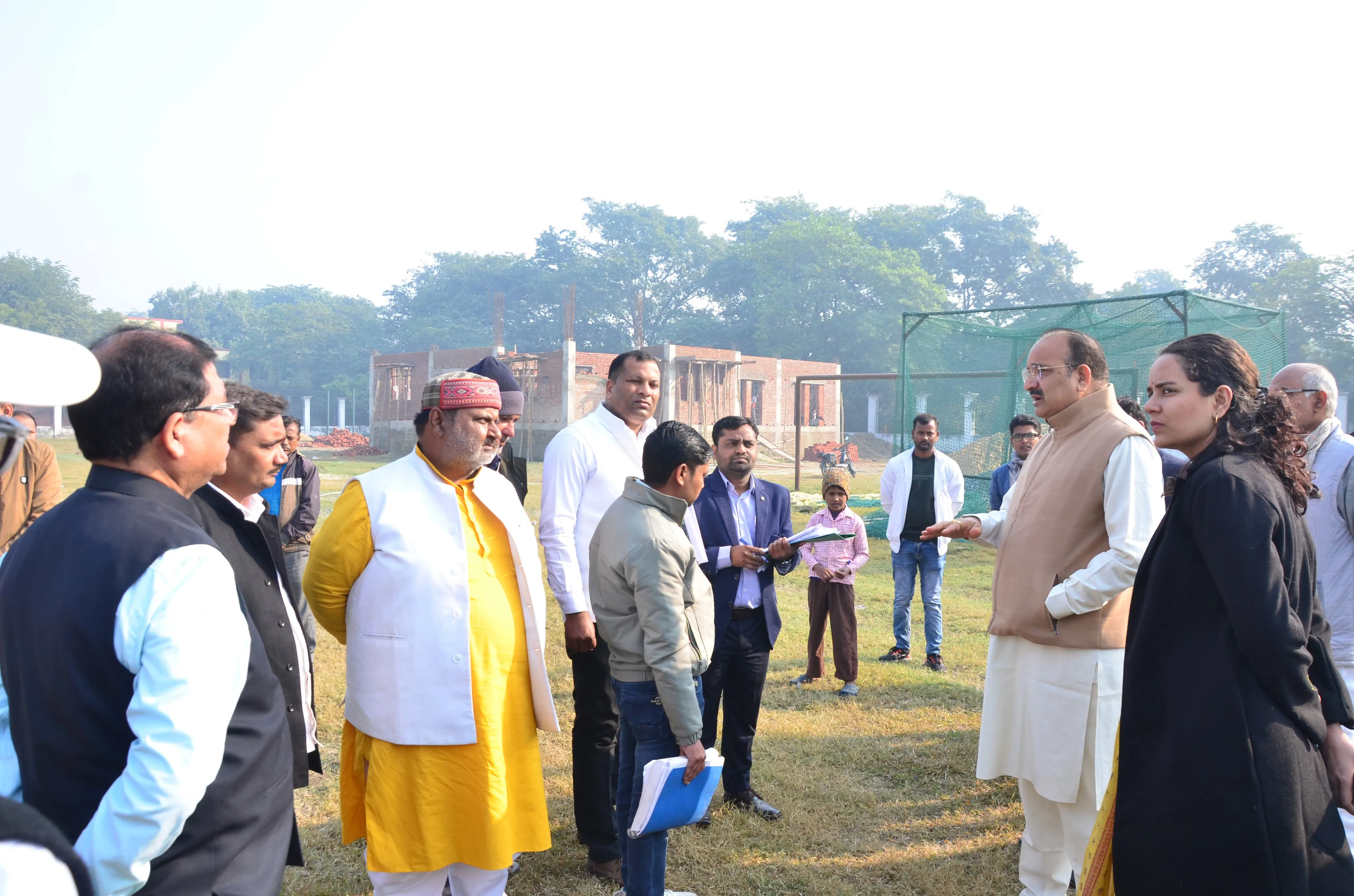 कुशीनगर : प्रभारी मंत्री ने किया बुद्धा पार्क एवं जिला कारागार के निर्माण कार्यों का किया स्थलीय निरीक्षण