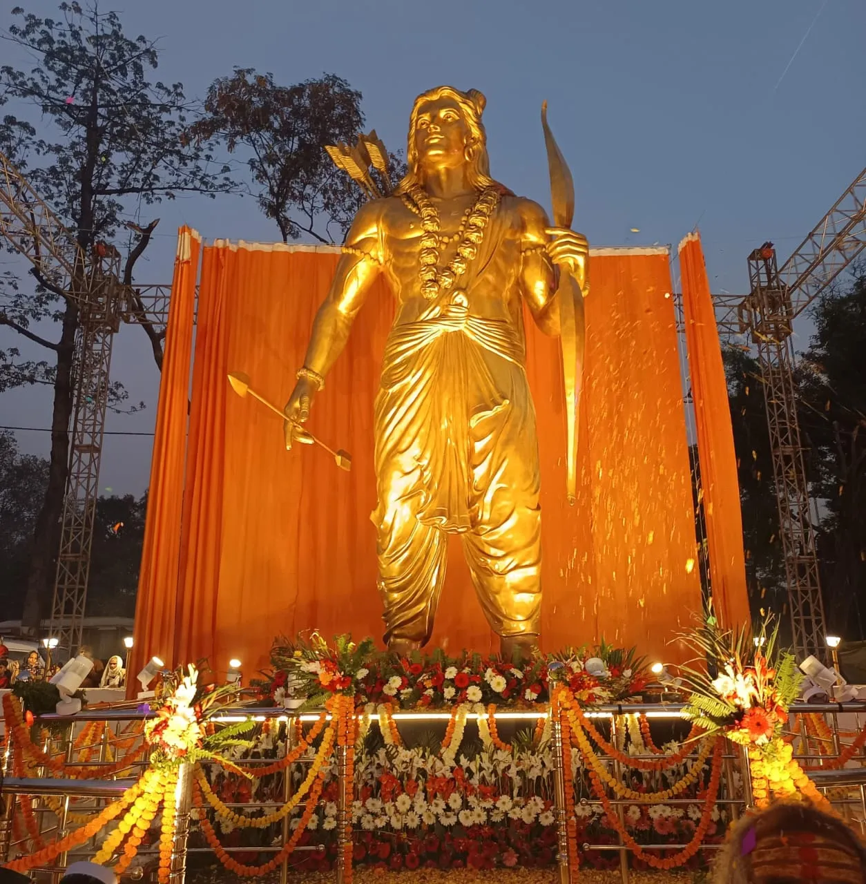 श्रवण क्षेत्र धाम में जिलाधिकारी द्वारा भगवान श्री राम जी की प्रतिमा का किया गया अनावरण