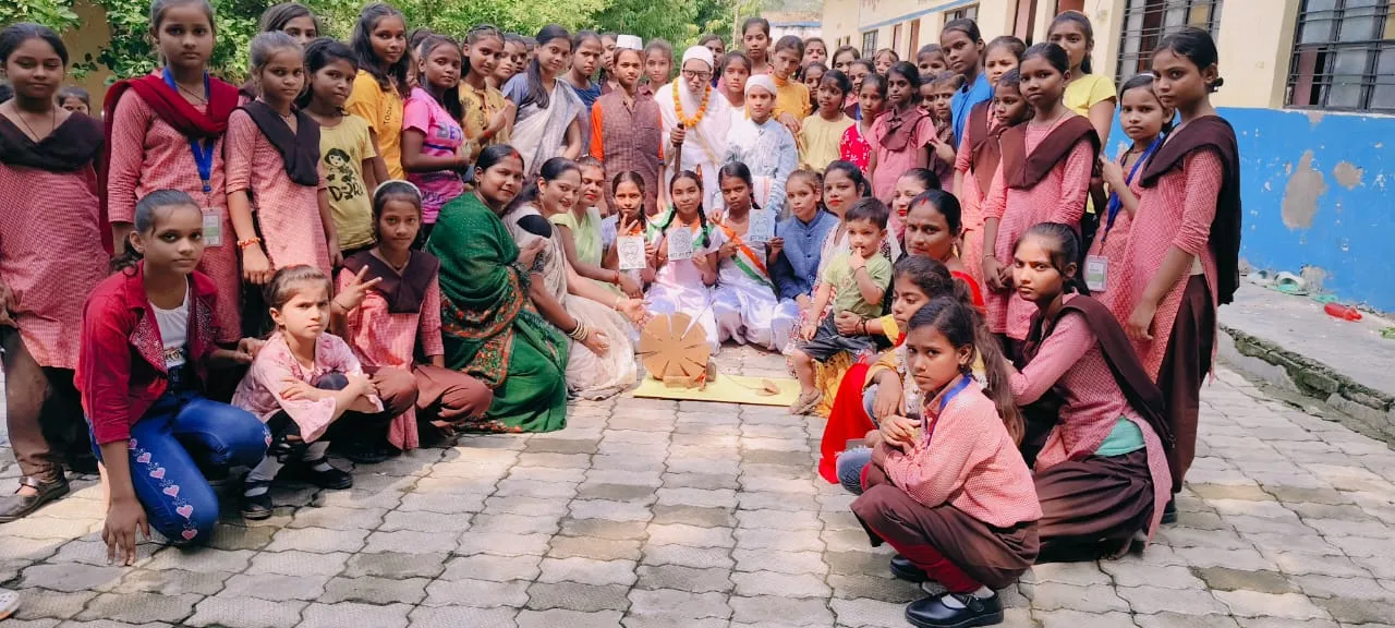 कस्तूरबा विद्यालय परसिया में मनाया गया राष्ट्रीय बालिका दिवस