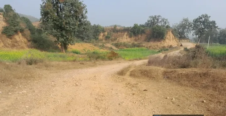 महलपुर खेवना परसोई मार्ग भ्रष्टाचार का शिकार, ग्रामीणों की मांग बेसुनी