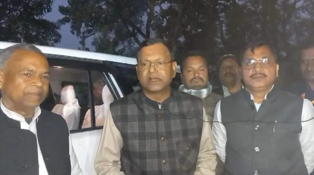 महराजगंज : केन्द्रीय वित्त राज्य मंत्री पंकज चौधरी ने महराजगंज जिले का किया भ्रमण