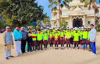 पीएम श्री कंपोजित विद्यालय फेरसहन के बच्चों ने किया शैक्षणिक भ्रमण, टीचर बोले- इससे छात्रों का होता है मानसिक विकास