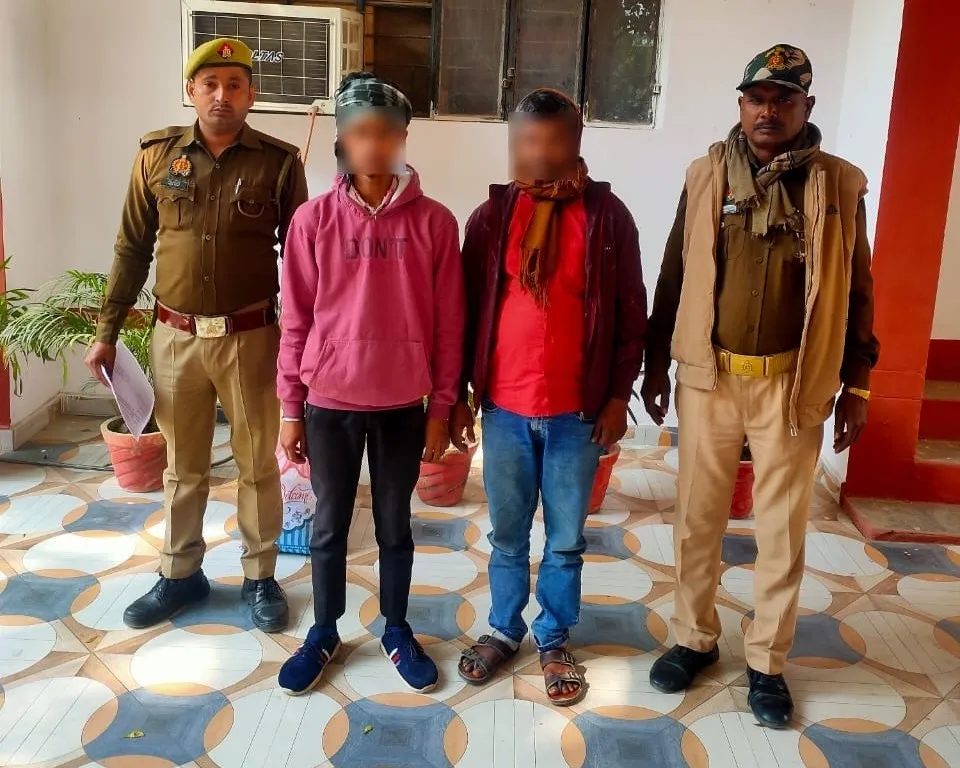 जाति सूचक शब्दों का प्रयोग करते हुए गाली-गलौज देने व लोहे की रॉड से प्राण घातक हमला करने के दो आरोपी चढ़े पुलिस के हत्थे