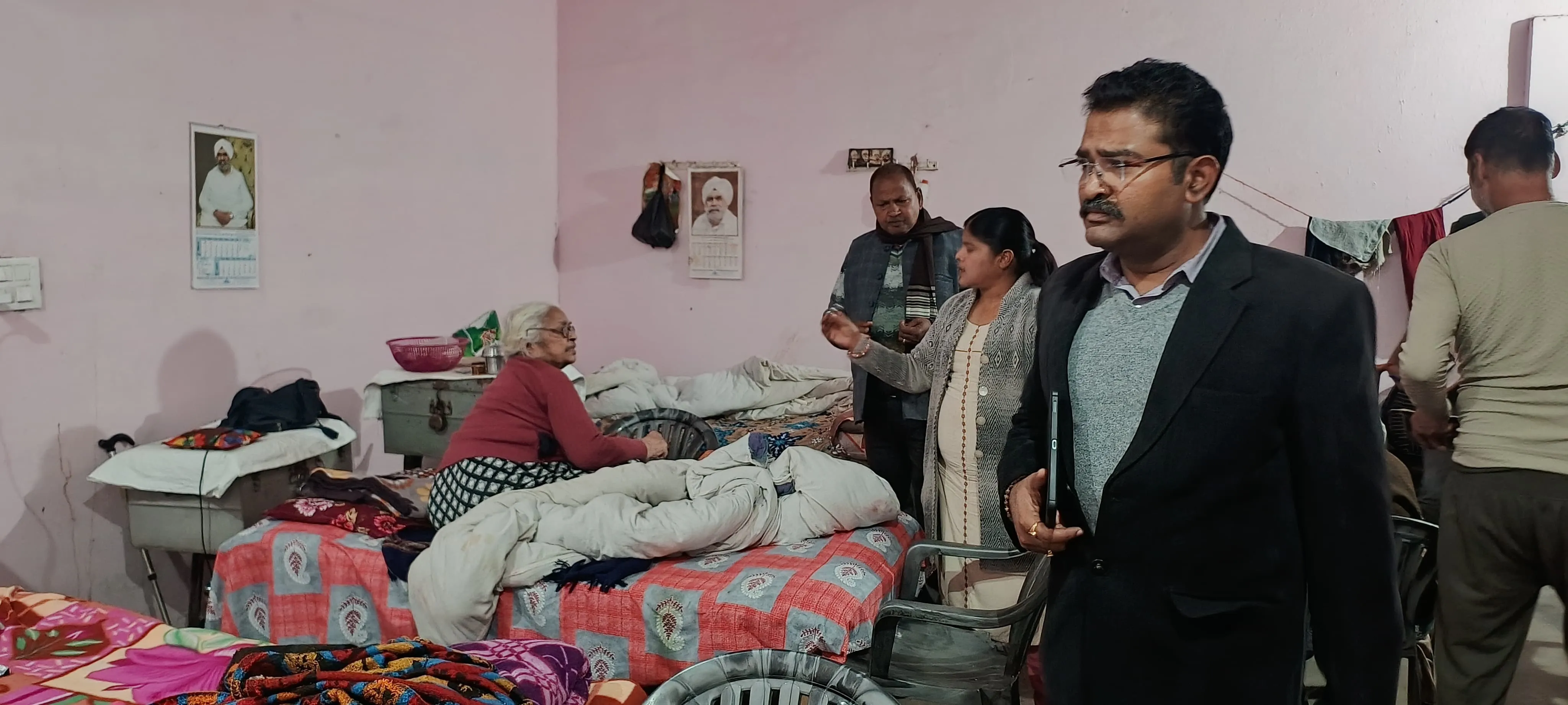 बिल जमा न होने पर वृद्धा आश्रम का काटा कनेक्शन