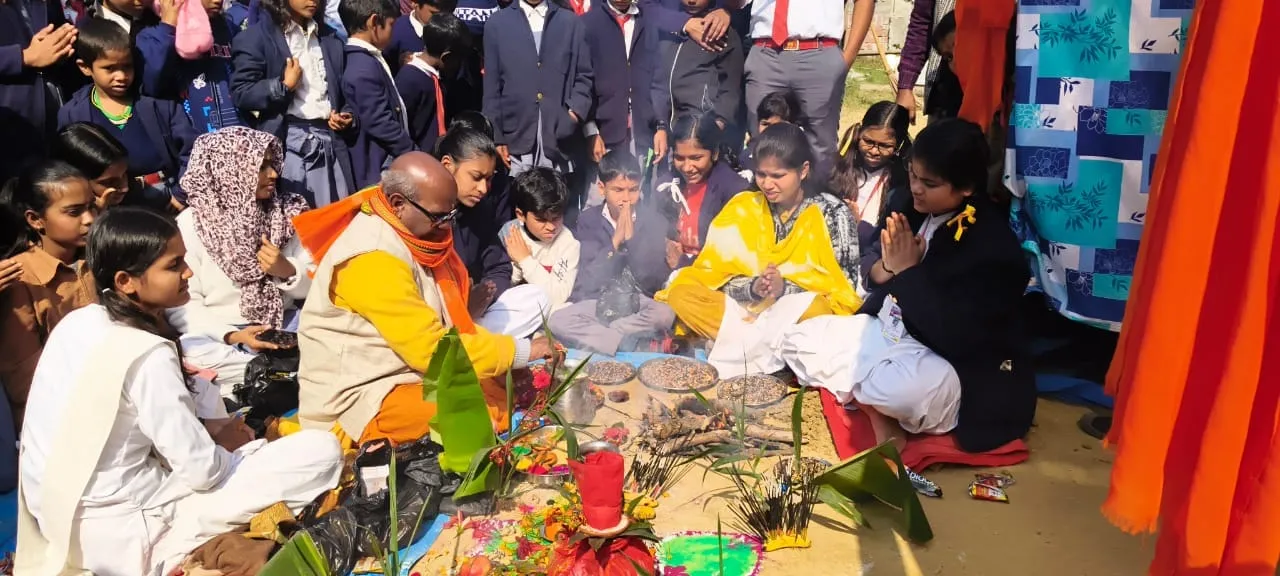 कुशीनगर : स्वामी विवेकानंद इंटरमीडिएट कालेज में मनाया गया सरस्वती पूजन