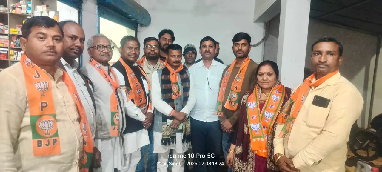 बीजेपी की जीत पर म्योरपुर मण्डल में जश्न का माहौल।  