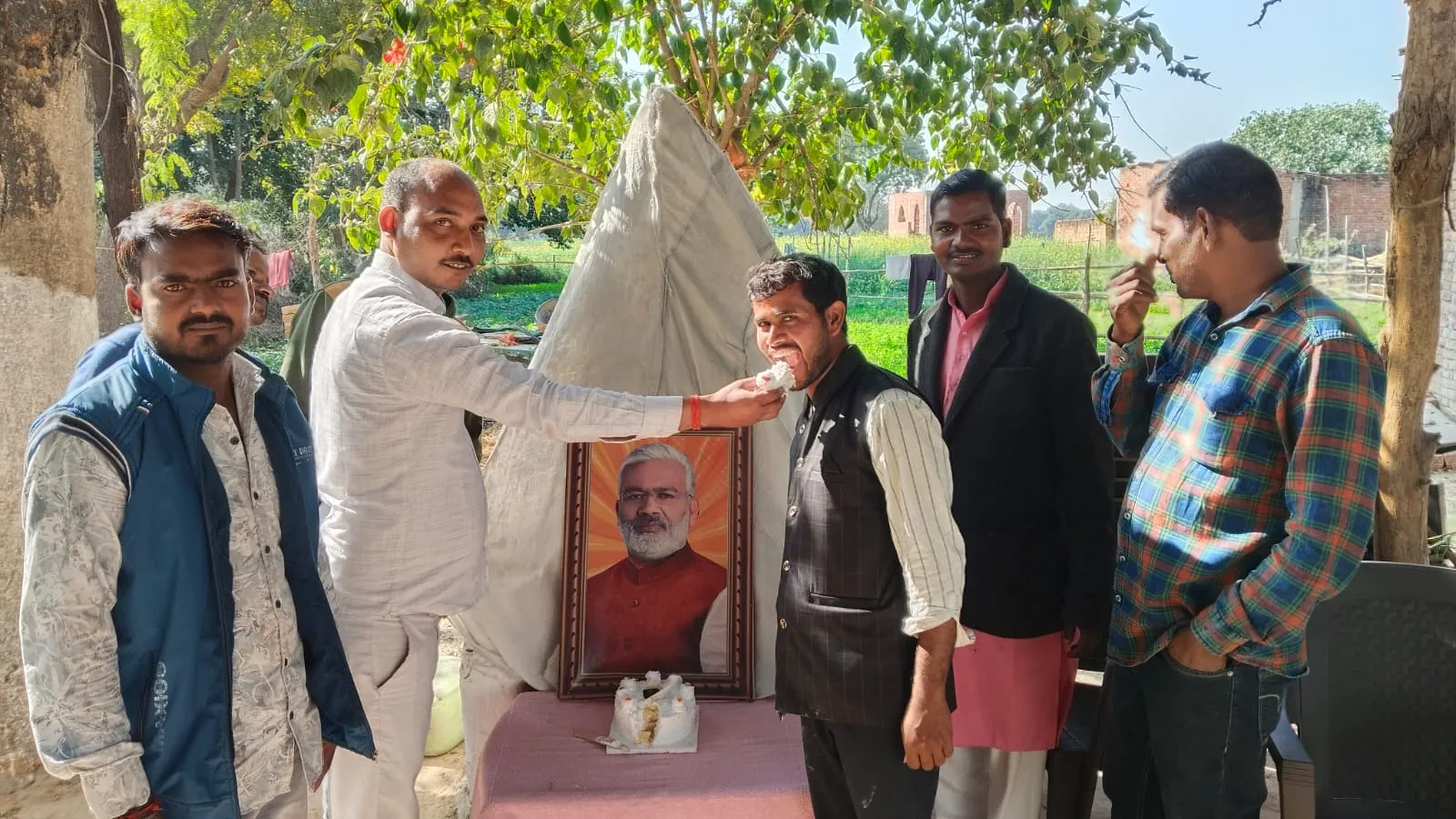 कैबिनेट मंत्री स्वतंत्र देव सिंह का मनाया गया जन्म दिन