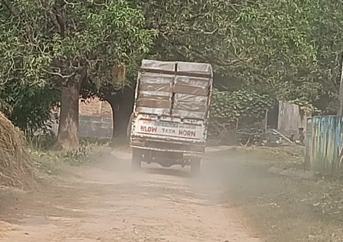 खाद्यान्न व जूता-चप्पल की तस्करी से शुमार हो रहा सेवतरी नाका