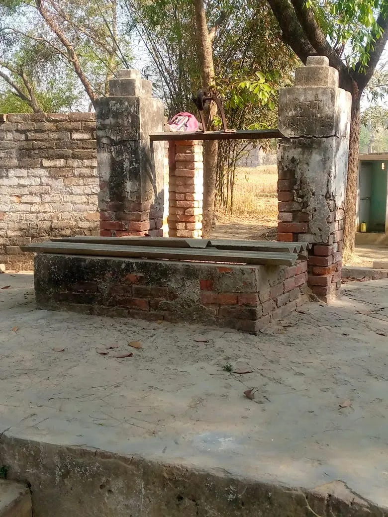 गिरता जलस्तर: सूखते कुएं-तालाब, बढ़ता संकट