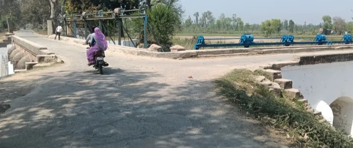 अप्सरा नदी पर बना बांध हुआ जर्जर दे रहा मौत को दावत होगी किसी दिन बड़ी घटना जिम्मेदार पड़े मौन 