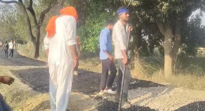 मानक के खिलाफ बनाई जा रही सड़क, ग्रामीणों ने जताया कड़ा विरोध