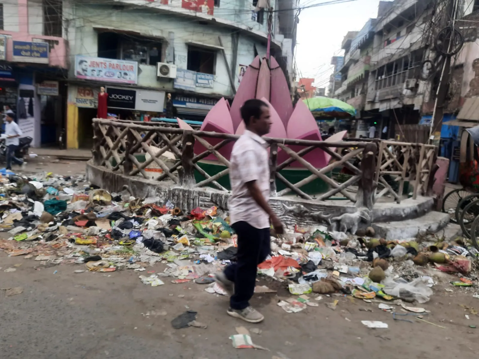  बिहार : जहाँ  गंदगी व दुर्गन्ध कोई मुद्दा ही नहीं