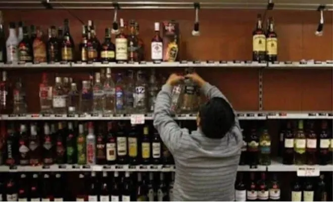 हाई कोर्ट के आदेश के अधीन होगा शराब की दुकानों का आवंटन, सात अप्रैल को होगी सुनवाई!