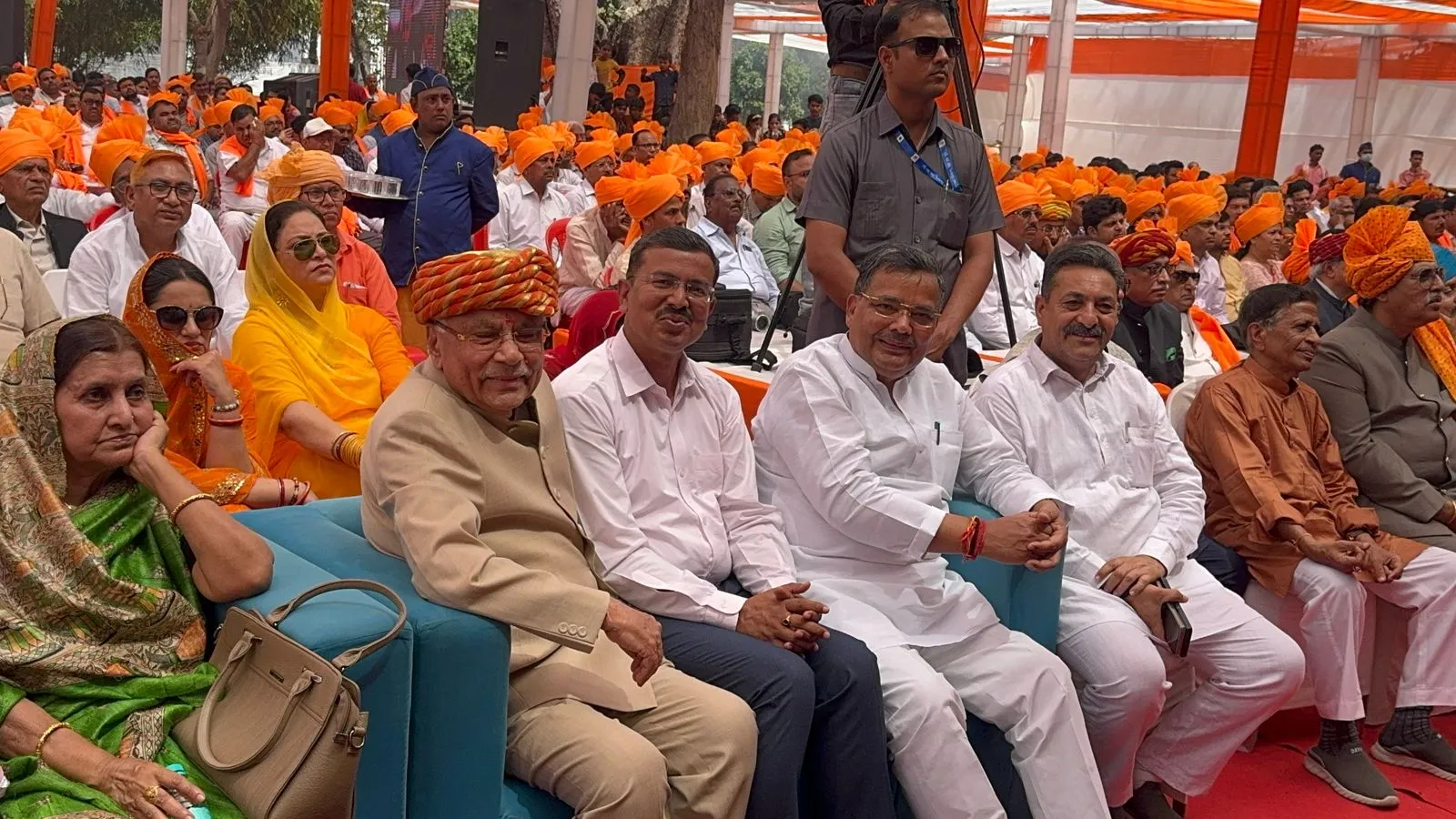 लभौआ राज परिवार द्वारा  लभौआ के शहीदों को श्रद्धांजलि देने हेतु जादौन राजपूत महासम्मेलन का भव्य आयोजन हुआ