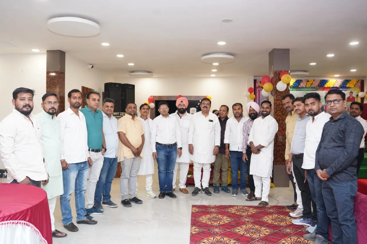 उत्तर प्रदेश उद्योग व्यापार संगठन का होली मिलन समारोह संपन्न