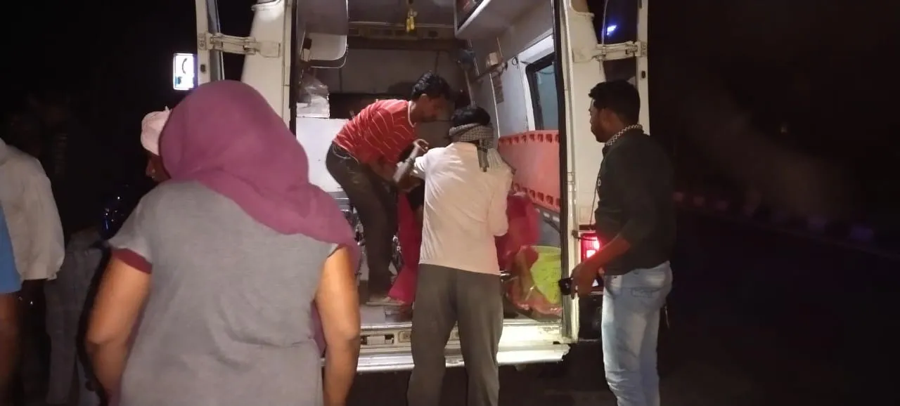 अज्ञात चौपहिया वाहन की टक्कर में तीन महिलाएं घायल, इलाज के दौरान एक की मृत्यु