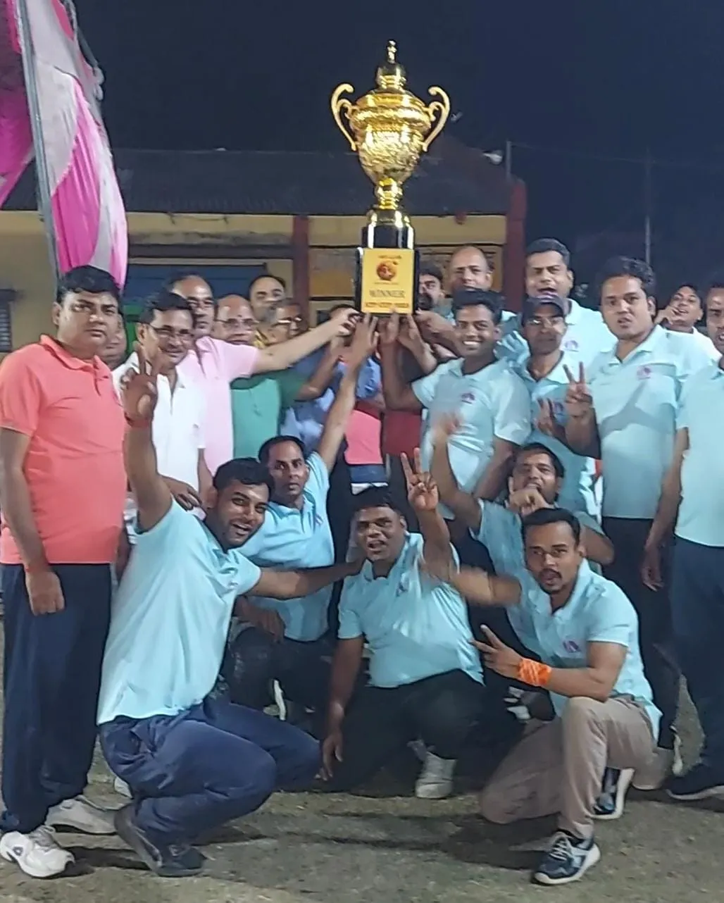 टीम निंजा ने अनपरा थर्मल पावर कप रात्रि कालीन क्रिकेट टूर्नामेंट जीता