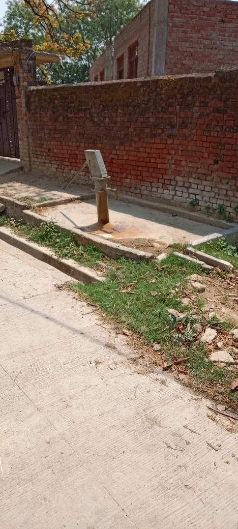 चक चमरूपुर वार्ड नंबर 11 में पानी के लिए हाहाकार, नगर पालिका बेखबर