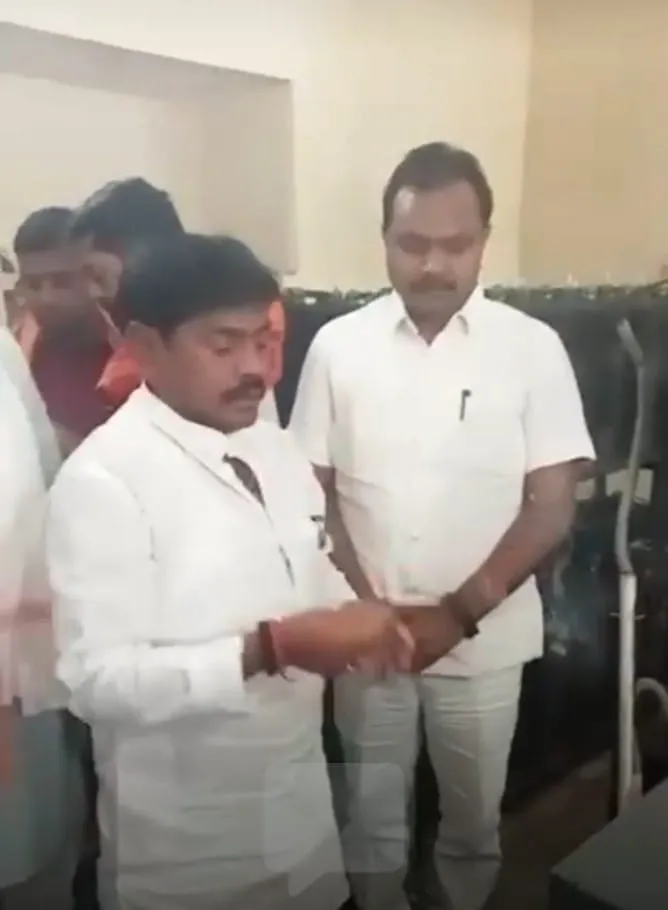 डिबुलगंज अस्पताल में मंत्री जी का 'दानोत्सव': सवालों के घेरे में सरकारी तंत्र