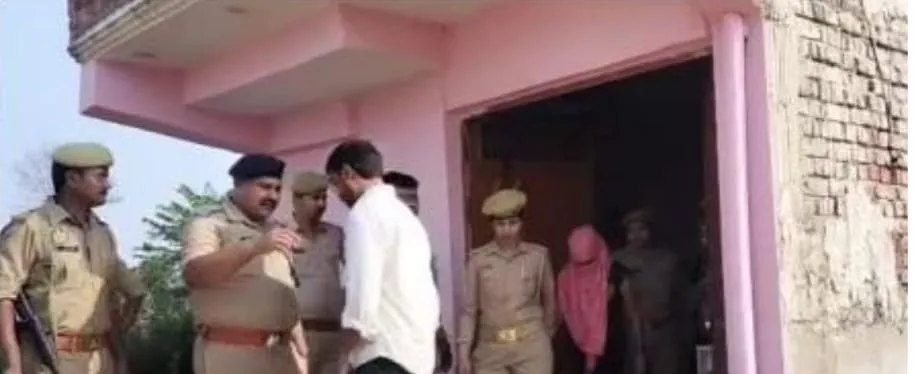 सेक्स रैकेट का भंडाफोड़,छापेमारी में 9 महिला 6 पुरुष गिरफ्तार