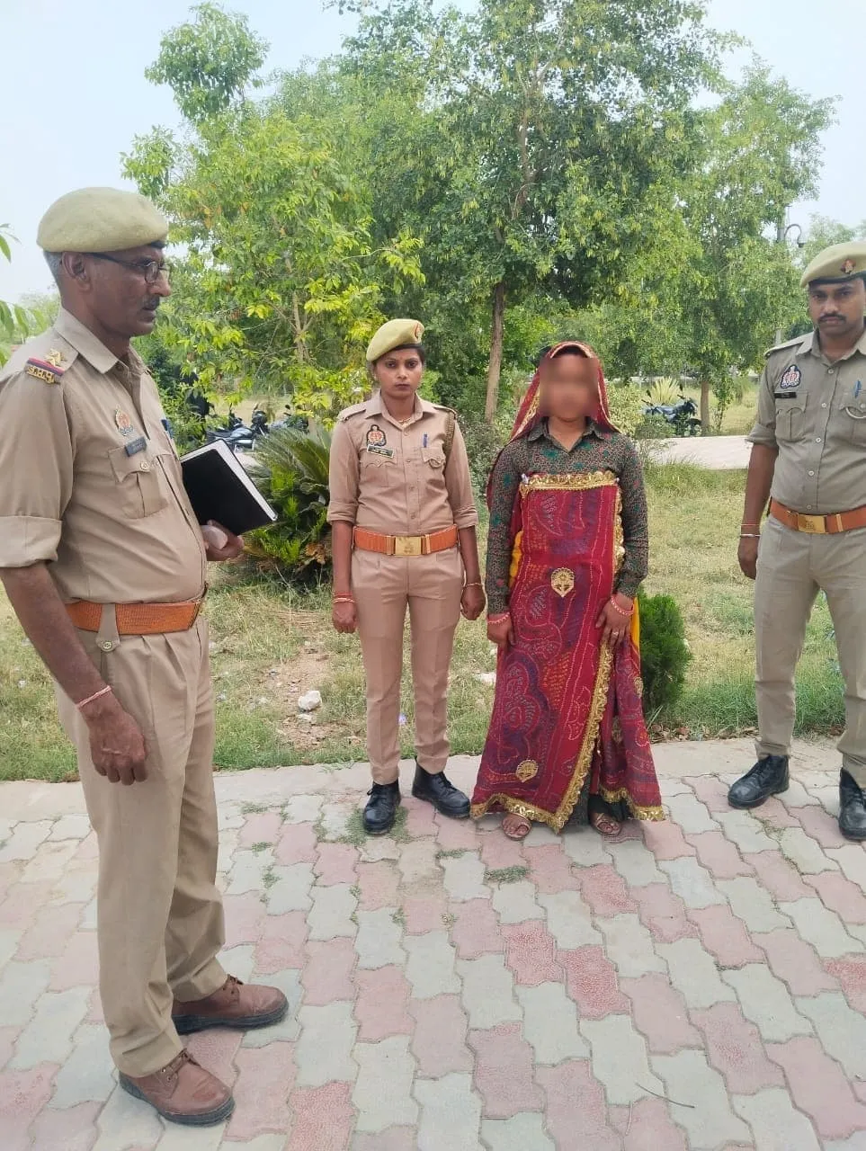 मानसिक रूप से प्रताड़ित कर अपमानित करने की आरोपी पत्नी  गिरफ्तार