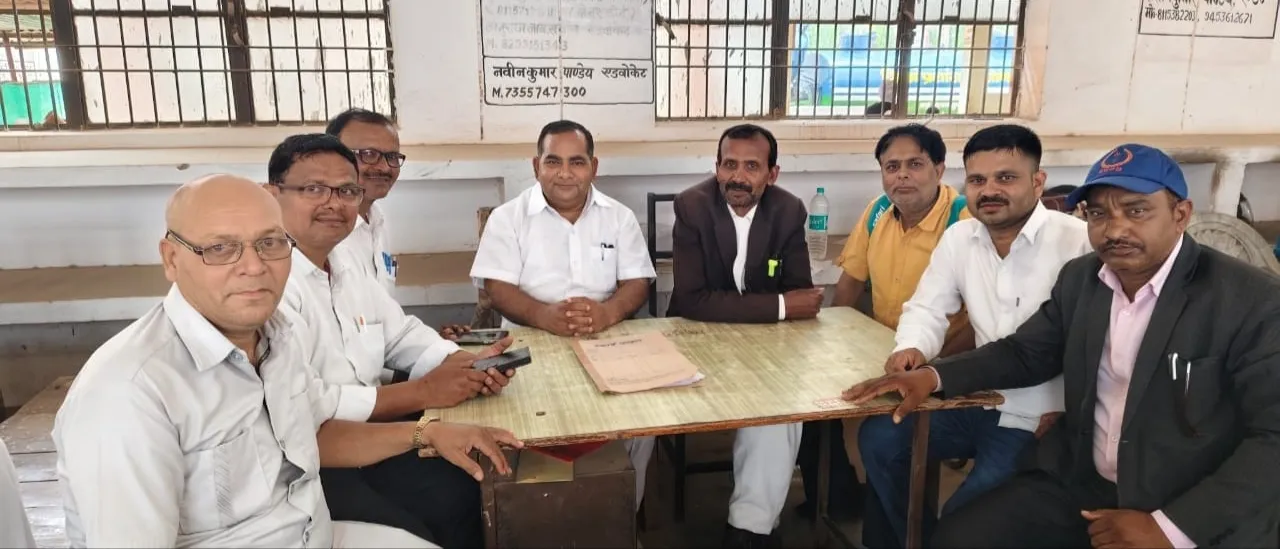 पूर्वांचल राज्य जन मोर्चा के बैनर तले अधिवक्ताओं ने  बैठक कर किया पूर्वांचल राज्य  बनाने की मांग