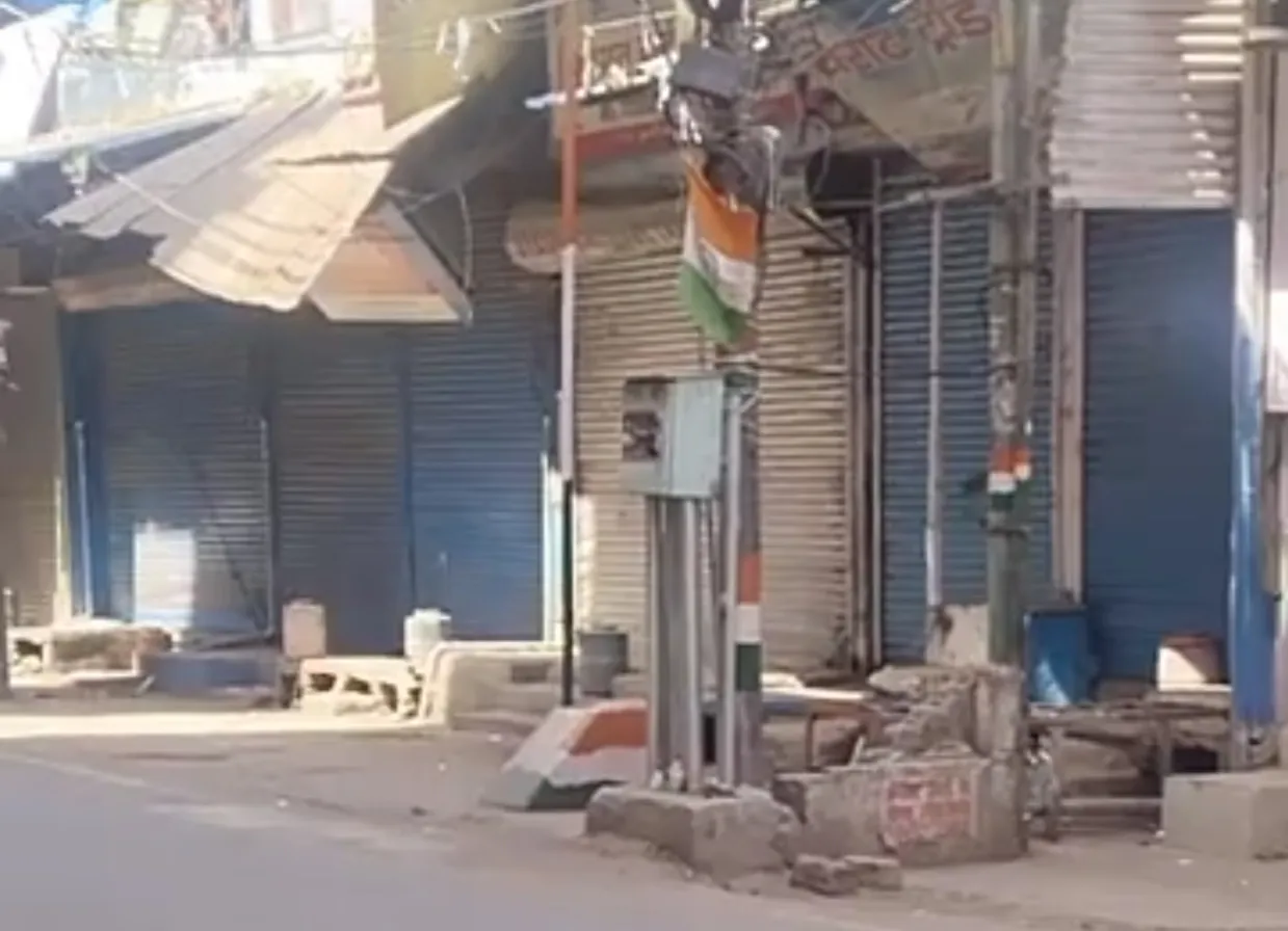 पहलगाम घटना के विरोध में कानपुर में एतिहासिक बंदी 