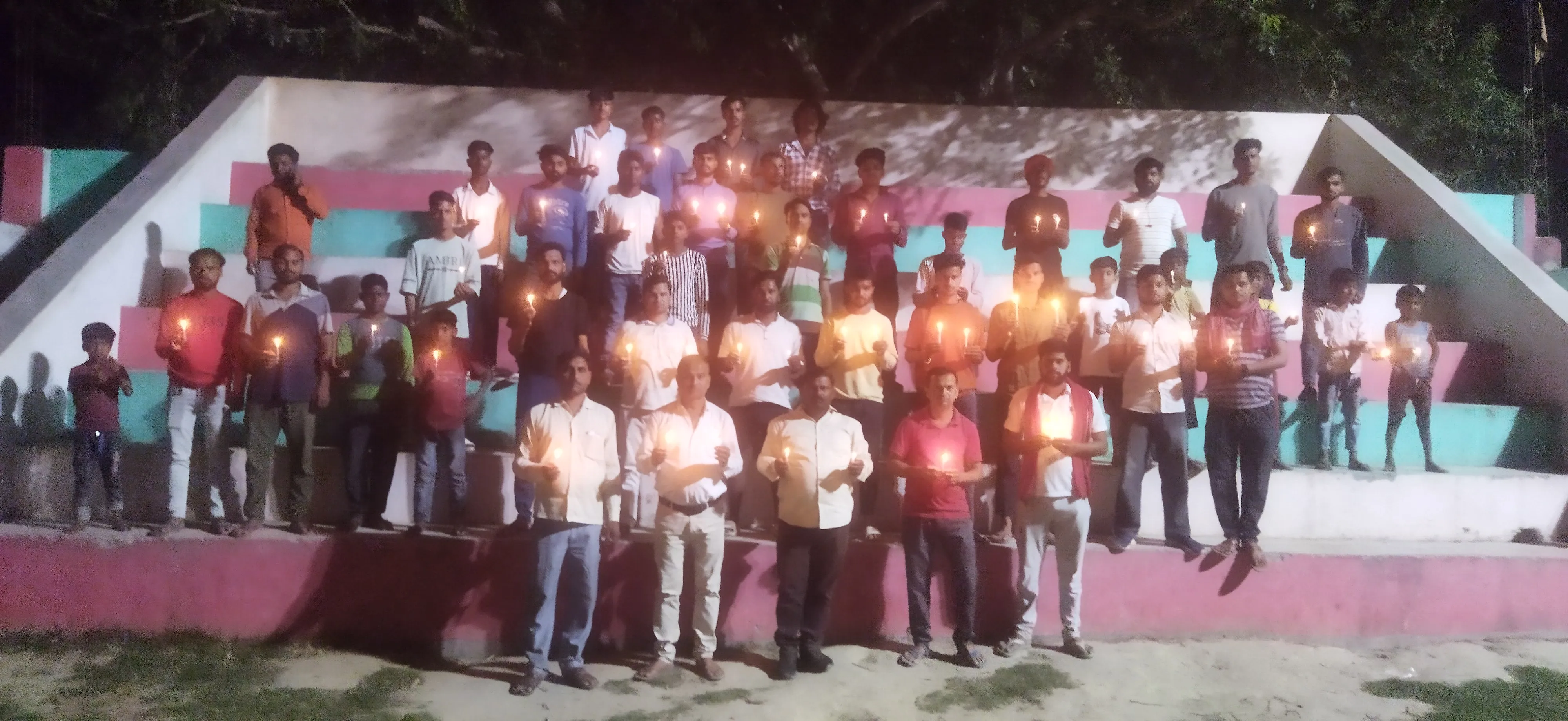 टेरर अटैक : पहलगाम आतंकी हमले में मारे गए निर्दोष सैलानियों के प्रति देश में उबाल 