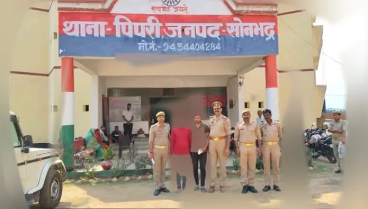 पिपरी पुलिस की बड़ी कार्रवाई, पशु तस्कर गिरफ्तार, हथियार और वाहन बरामद