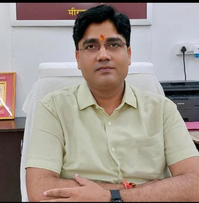 अपर जिलाधिकारी शिव प्रताप शुक्ल: जनसेवा और समन्वय का अनुपम उदाहरण